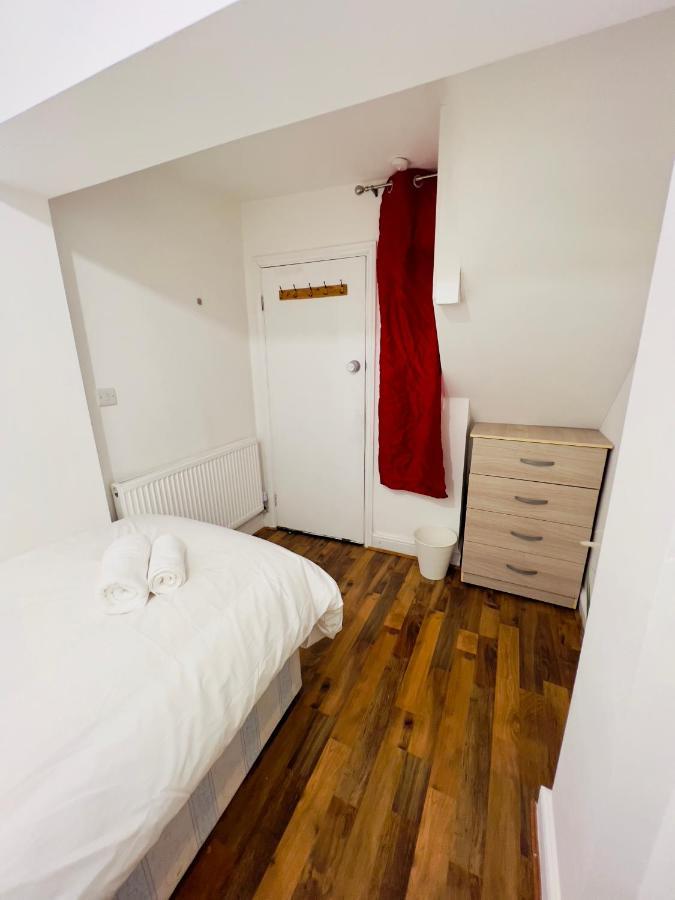 Upton Park Bedrooms 25 Min To Central Londen Buitenkant foto